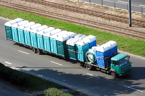 Best Portable restroom trailer rental  in Brookfield, IL